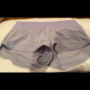 lululemon speed up short size 6!